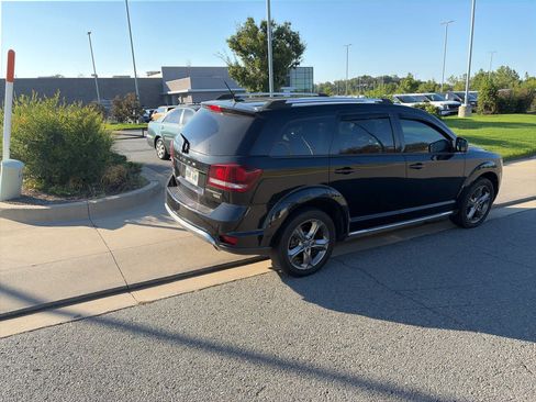 Used 2017 Dodge Journey Crossroad FWD image 5