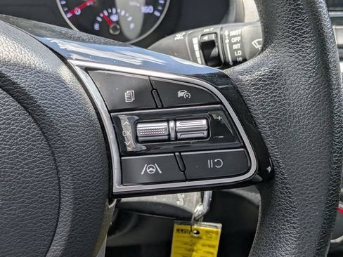 Used 2024 Kia Forte LXS FWD image 23
