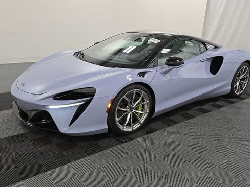 Used 2023 McLaren Artura RWD image 7