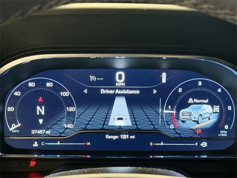 Used 2023 GMC Yukon SLE image 11