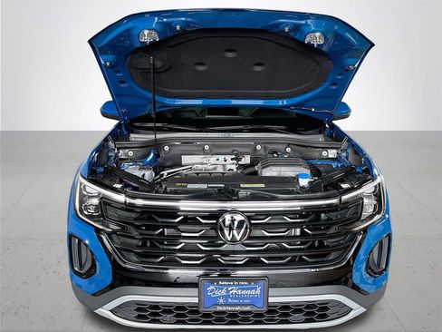 New 2025 Volkswagen Atlas Cross Sport SE image 21