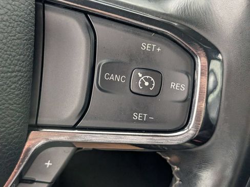 Used 2022 RAM 1500 Limited AWD/4WD image 17