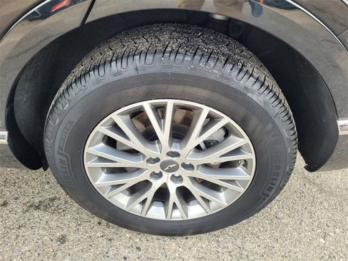 Used 2024 Genesis GV80 2.5T image 29