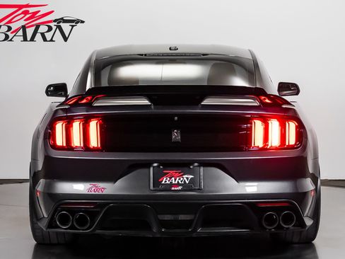 Used 2016 Ford Mustang Shelby GT350 w/ Technology Package RWD image 4