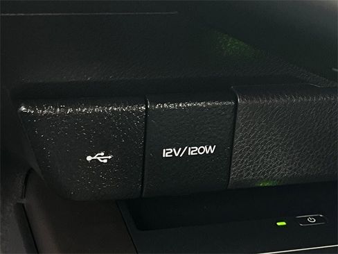 Used 2022 Toyota Camry XSE image 21