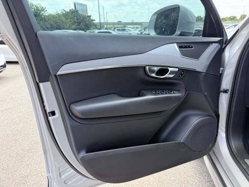 Certified 2023 Volvo XC90 B5 Core AWD/4WD image 9