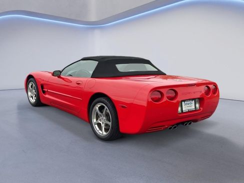 Used 2003 Chevrolet Corvette Convertible w/ Preferred Equipment Group1 RWD image 4
