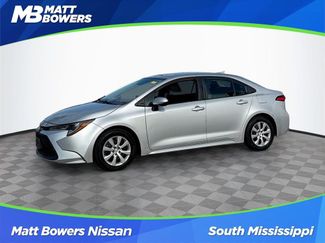 Used 2021 Toyota Corolla LE image 1