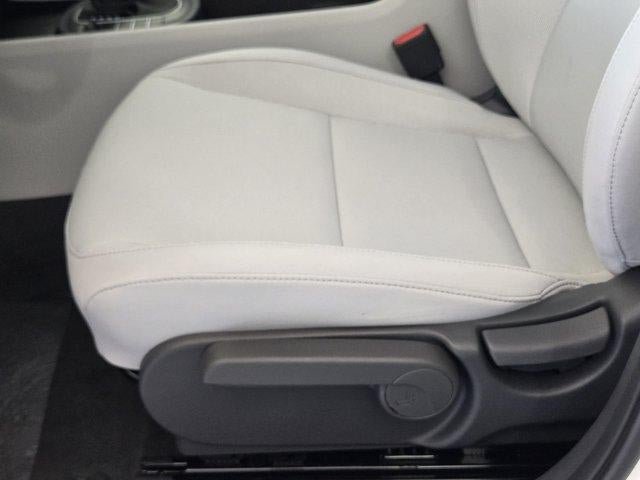 New 2027 Hyundai Kona SE FWD image 16