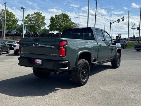 New 2026 Chevrolet Silverado 2500 ZR2 AWD/4WD image 4