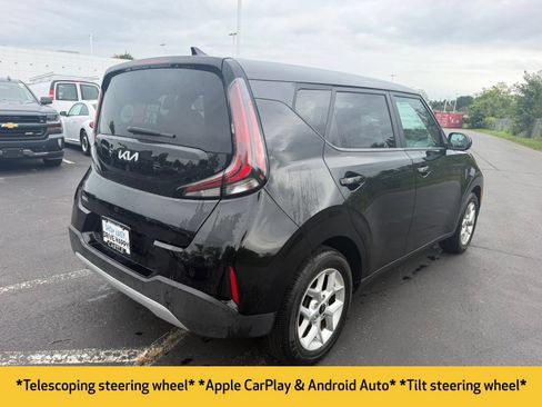 Used 2023 Kia Soul LX w/ Option Group 015 FWD image 7