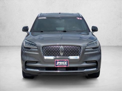 Used 2023 Lincoln Aviator Reserve w/ Elements Package Plus RWD image 2