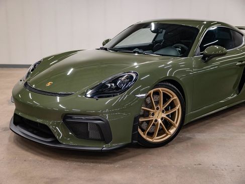 Used 2021 Porsche 718 Cayman GT4 RWD image 21