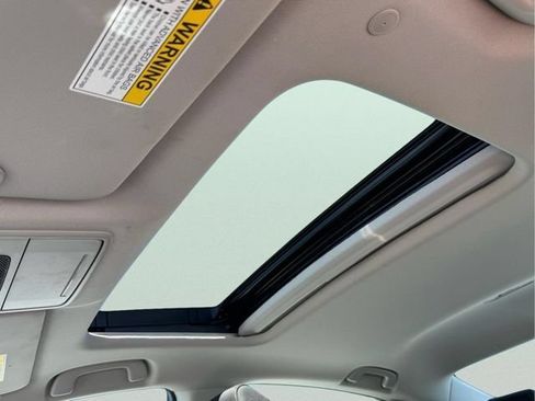 Used 2023 Honda Accord EX image 17