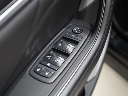 Used 2024 Maserati Levante Trofeo AWD/4WD image 19