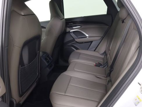 Certified 2025 Audi Q5 Prestige AWD/4WD image 15