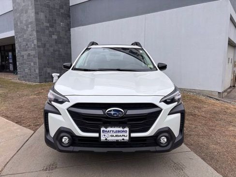 Certified 2025 Subaru Outback Premium image 9
