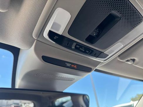 New 2027 Honda HR-V EX-L image 25
