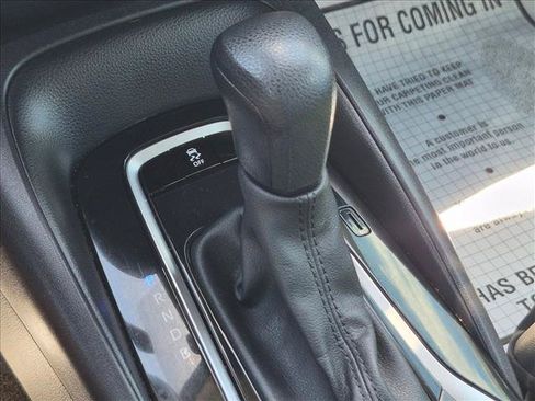 Used 2025 Toyota Corolla LE FWD image 12
