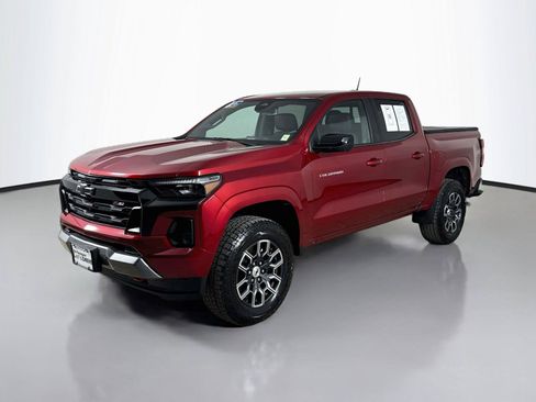 Used 2023 Chevrolet Colorado Z71 w/ Z71 Convenience Package 2 AWD/4WD image 6