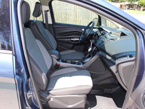 Used 2018 Ford C-MAX SE w/ Cold Weather Package FWD image 36