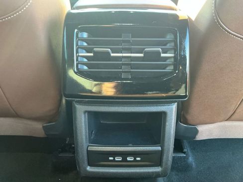 Used 2023 Volkswagen ID.4 Pro image 23