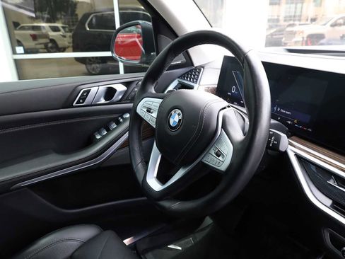 Used 2024 BMW X7 xDrive40i AWD/4WD image 17