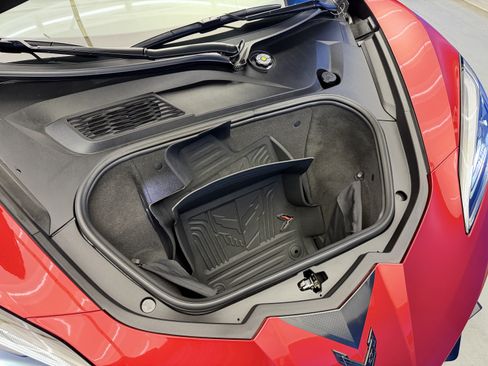 Used 2024 Chevrolet Corvette Stingray Premium Cpe w/ Z51 Performance Package RWD image 27