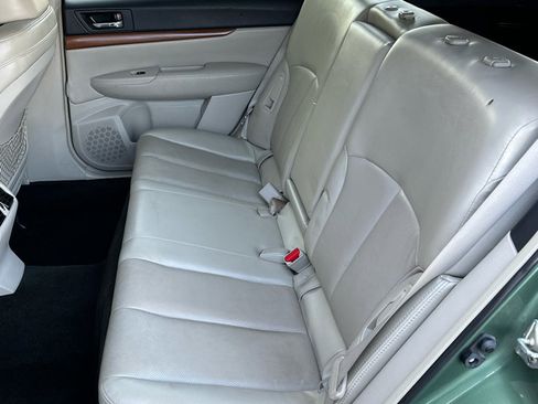 Used 2013 Subaru Outback 2.5i Limited w/ Moonroof Pkg image 8