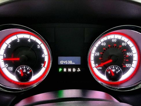 Used 2020 Dodge Grand Caravan SXT image 13