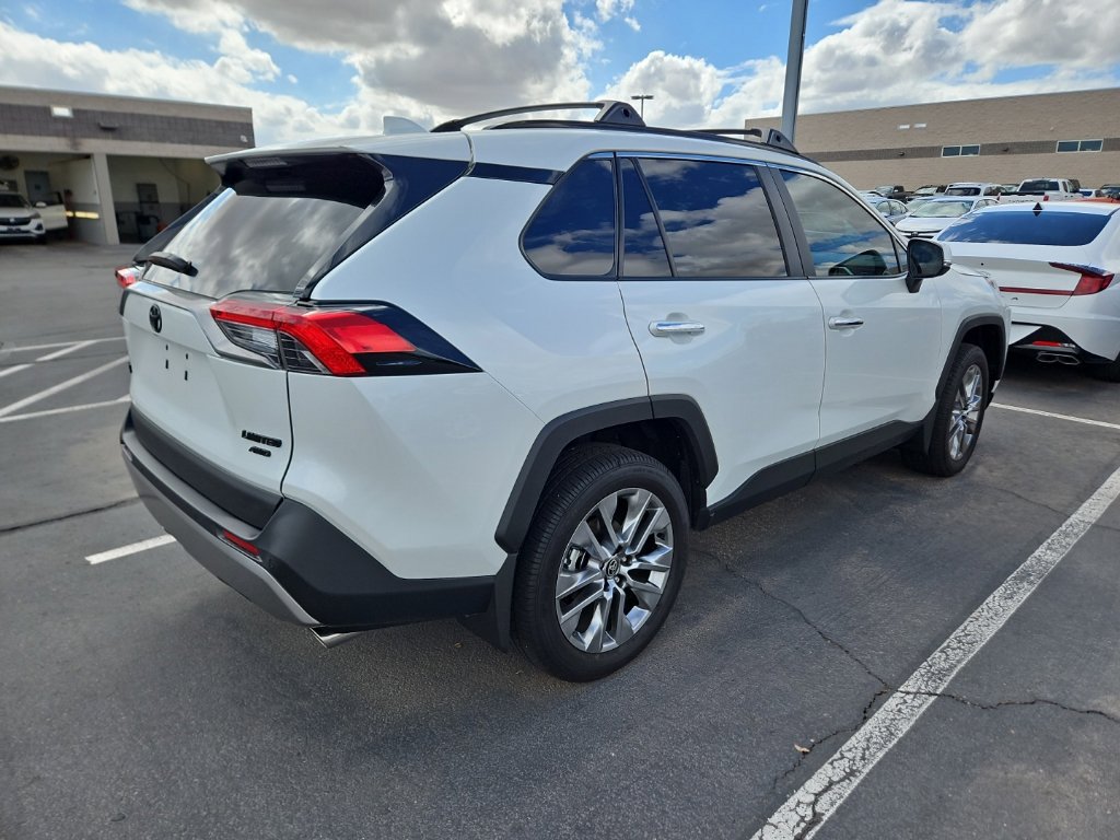 Used 2025 Toyota RAV4 Limited w/ Advanced Technology Package AWD/4WD image 3