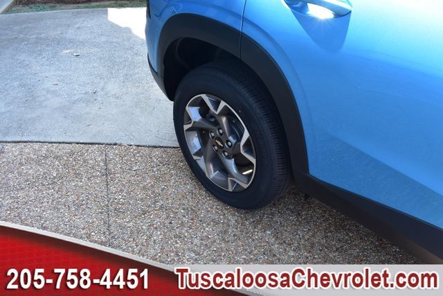 Used 2025 Chevrolet Trax LT w/ Driver Confidence Package FWD image 15