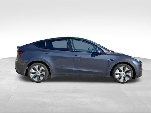 Used 2021 Tesla Model Y Long Range AWD/4WD image 7