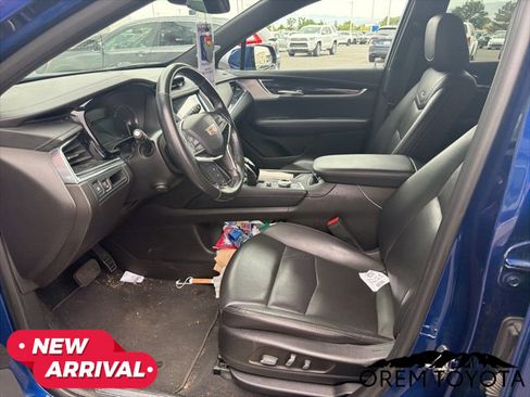 Used 2023 Cadillac XT5 Premium Luxury AWD/4WD image 15