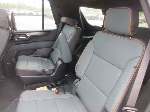 New 2026 GMC Yukon AT4 image 12