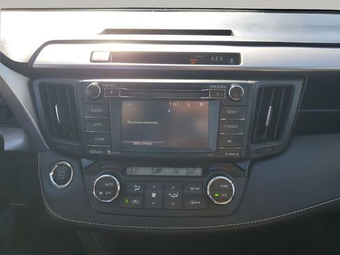 Used 2018 Toyota RAV4 XLE image 37