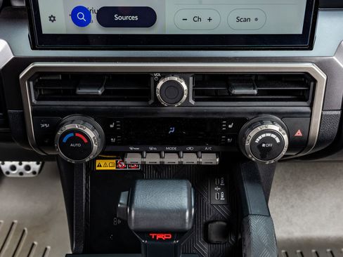 Used 2025 Toyota 4Runner TRD Sport Premium image 26