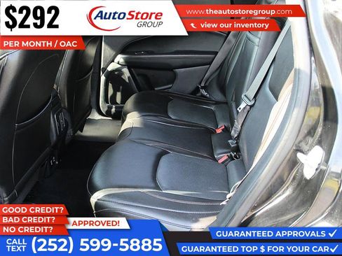 Used 2018 Jeep Compass Limited w/ Navigation Group AWD/4WD image 11