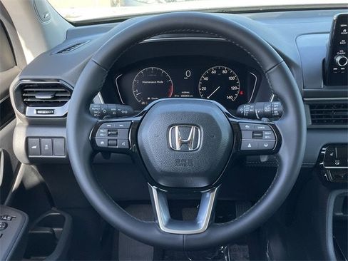 New 2025 Honda Pilot Touring image 13
