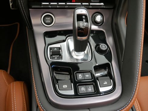 New 2024 Jaguar F-TYPE R image 19