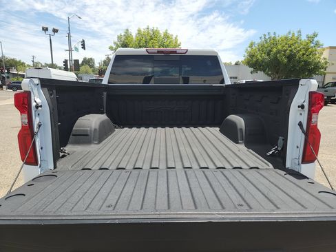 Used 2024 Chevrolet Silverado 1500 ZR2 w/ Technology Package AWD/4WD image 20