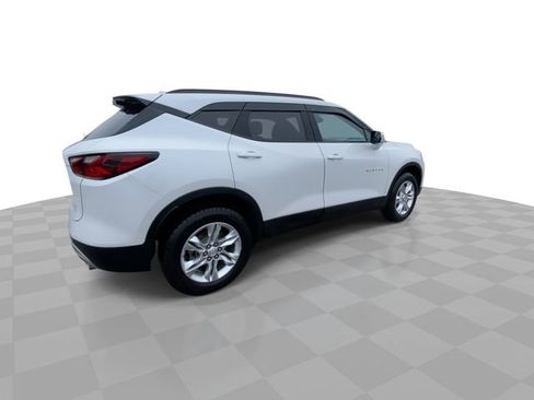 Used 2022 Chevrolet Blazer LT image 2