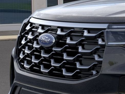 New 2026 Ford Explorer Platinum w/ LUX Leather Package AWD/4WD image 18