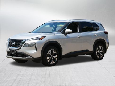 Certified 2023 Nissan Rogue SV w/ SV Premium Package AWD/4WD image 3