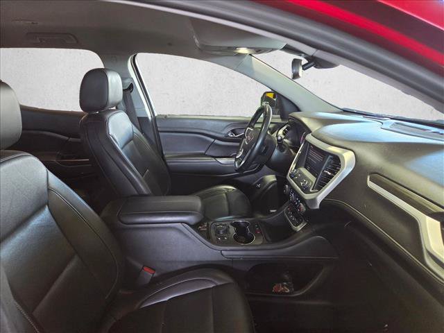 Used 2023 GMC Acadia SLT FWD image 18