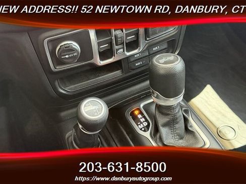 Used 2020 Jeep Wrangler Unlimited Sport AWD/4WD image 23