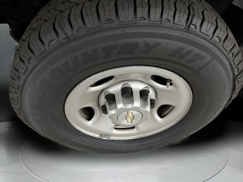 Used 2021 Chevrolet Express 3500 w/ Driver Convenience Package image 8