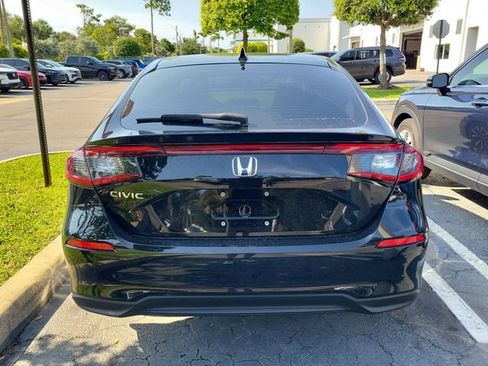 Certified 2023 Honda Civic EX-L image 5