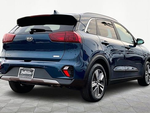 Used 2021 Kia Niro EX Premium image 2