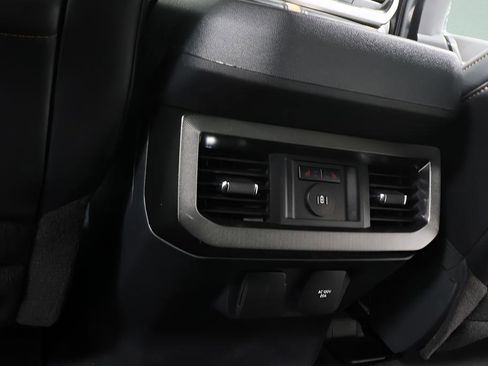 Used 2024 Ford F250 Platinum AWD/4WD image 28